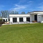 Вилла Golf Stella S Bazenom *