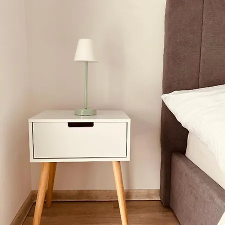 Golf Stella S Bazenom Villa Sajdikove Humence