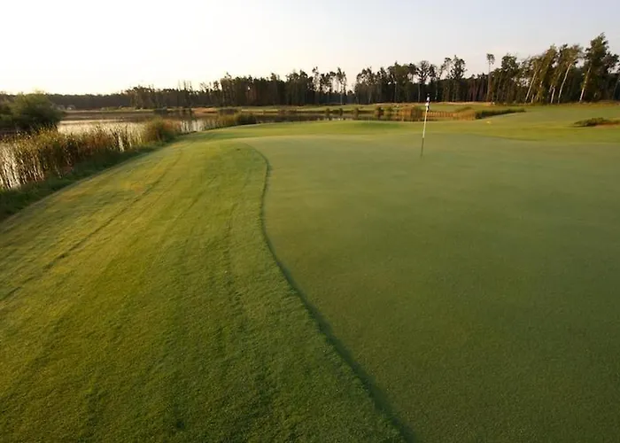 Golf Stella S Bazénom Villa *