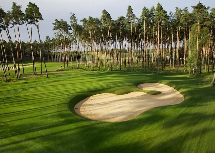 Golf Stella S Bazénom *